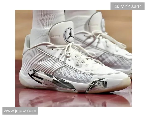 球鞋贴纸热潮掀起全球风暴聚焦足球球星潮流文化魅力 球鞋贴纸热潮掀起全球风暴聚焦足球球星潮流文化魅力